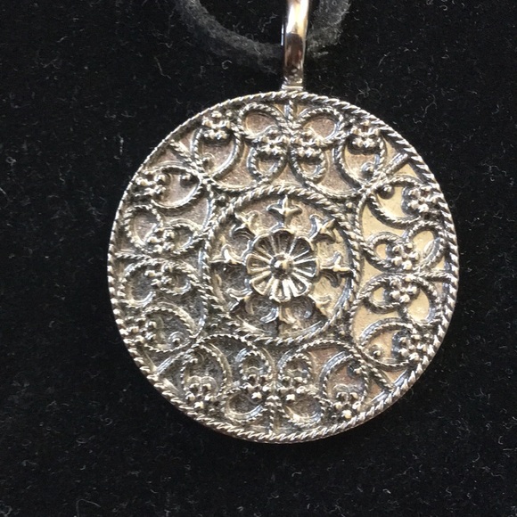 Lia Sophia Flashback Necklace - Picture 2 of 5